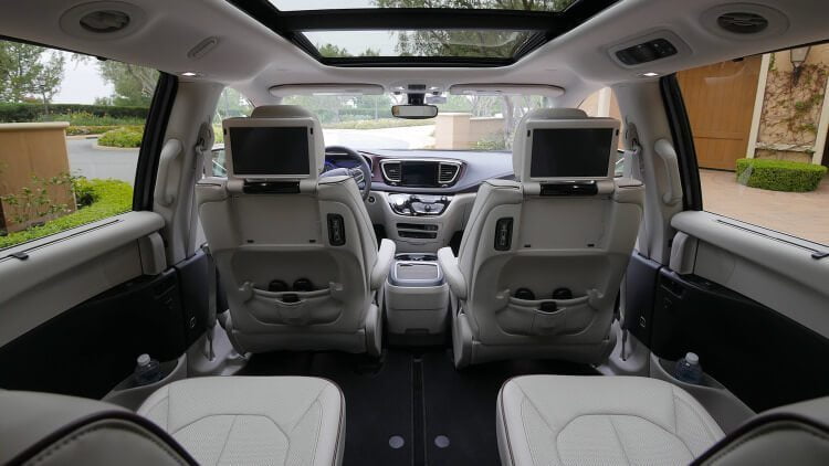 Chrysler Pacifica ingebouwde schermen