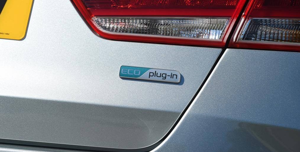 Kia Optima PHEV plug-in