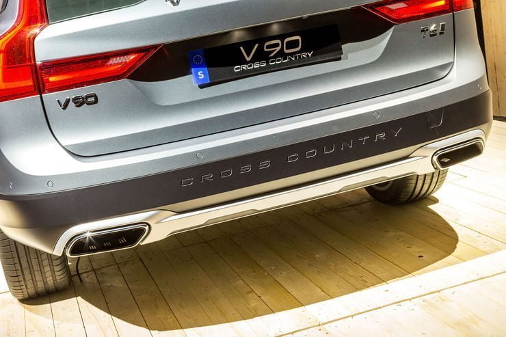 Volvo V90 Cross Country