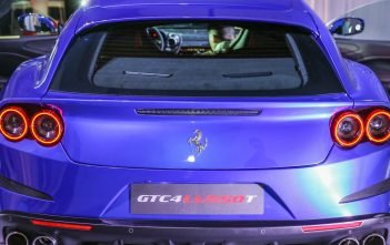 Prijsvergelijking Ferrari GTC4Lusso T