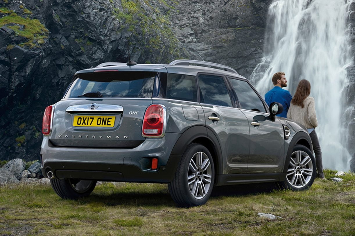 Nieuwe basisuitvoeringen Mini Countryman