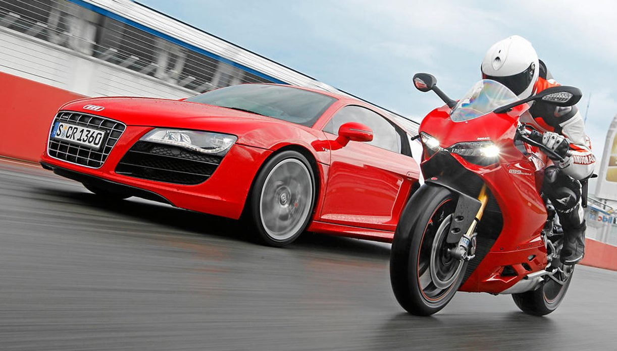 Машина мотоцикл. Ducati Audi. Дукати машина. Фольксваген Дукати. Мотоцикл Ауди.