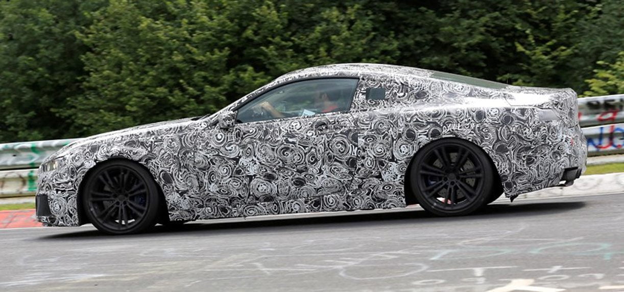 BMW M8 betrapt