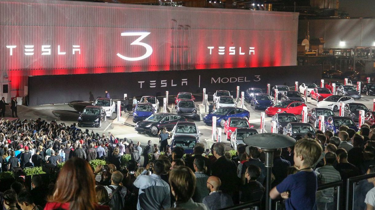 Tesla Model 3 verkoopt als een speer