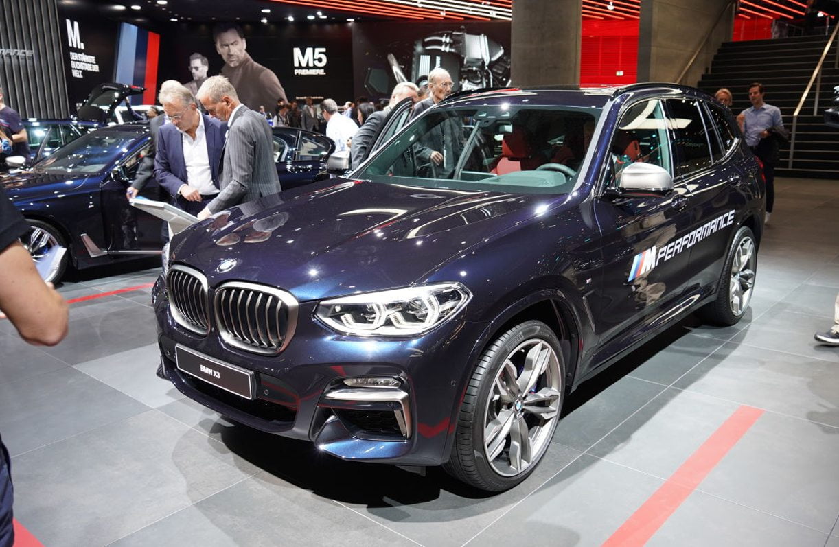 BMW X3 xDrive20i/30i