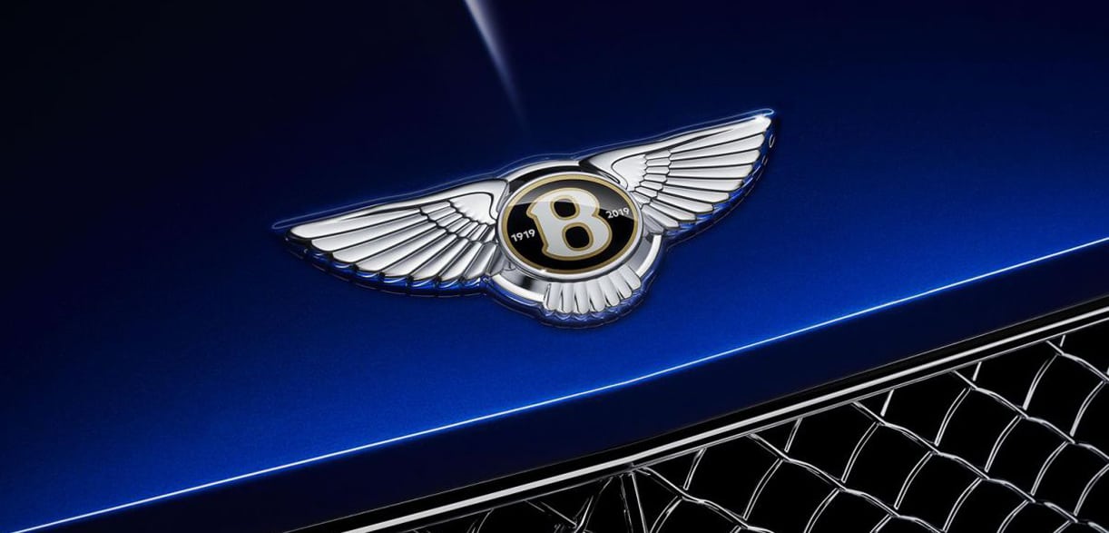 Bentley viert verjaardagsfeest in mineur