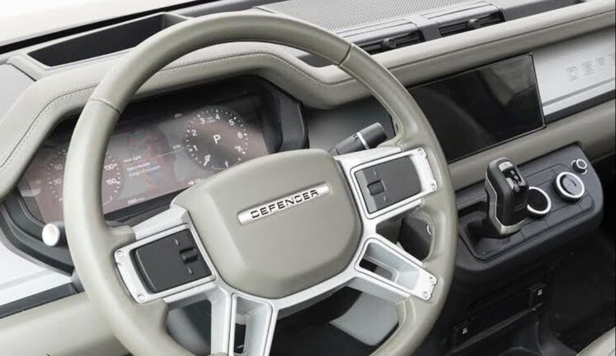 Dashboardfoto Land Rover Defender gelekt