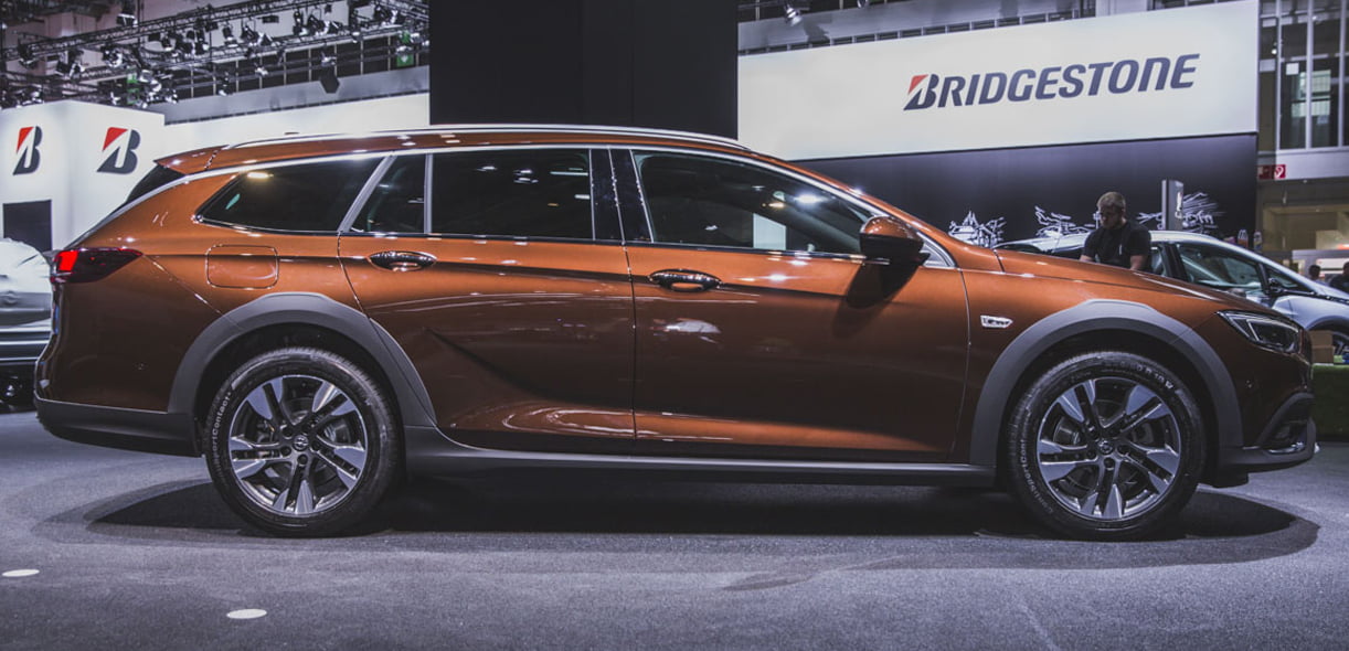 Prijs vergelijking Opel Insignia Country Tourer Exclusive