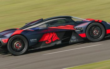 Aston Martin probeert problemen te vergeten op Silverstone
