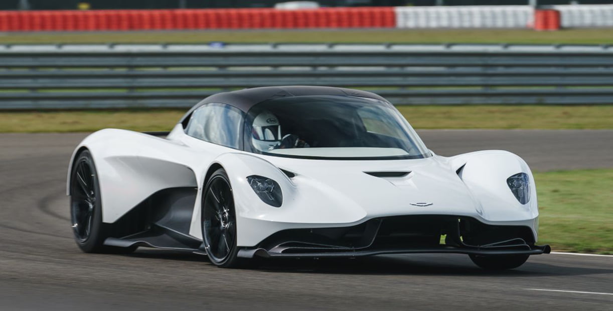 Downsizing volgens Aston Martin: 3,0 liter V6 met hybride techniek
