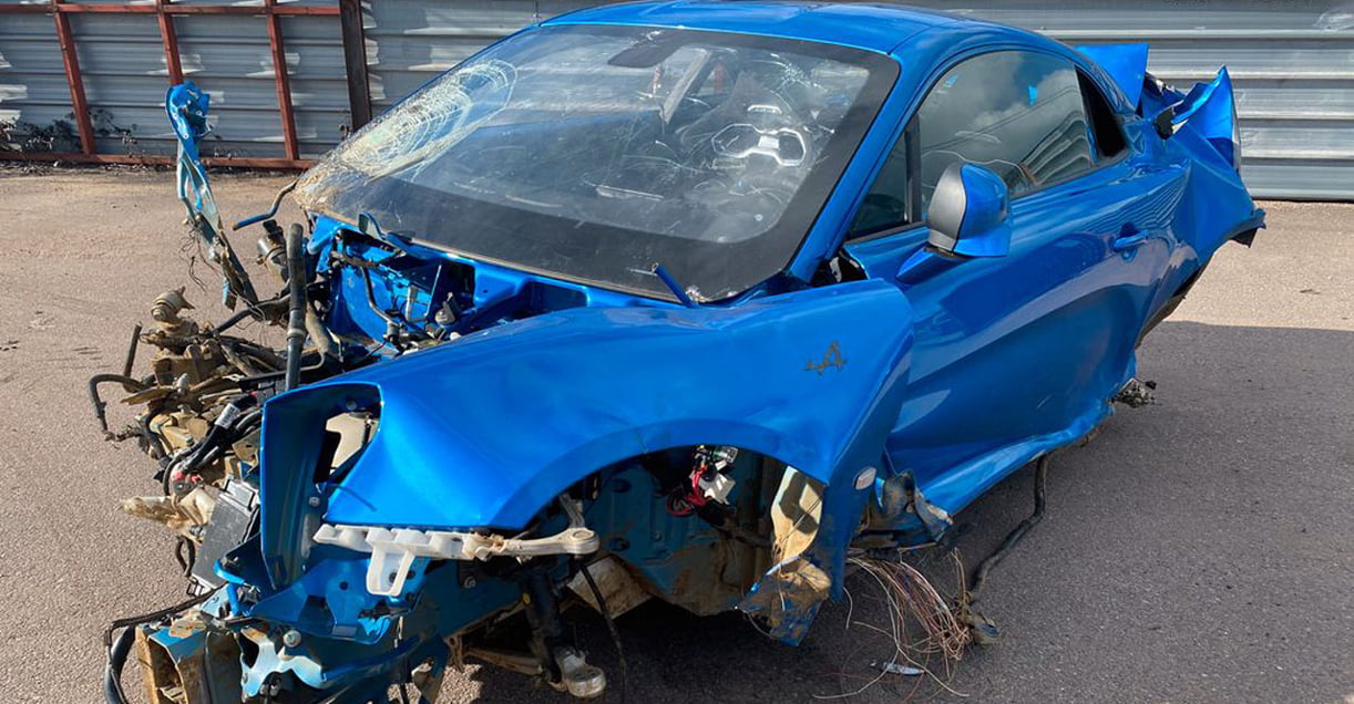 Is Alpine na 3 jaar al total loss?