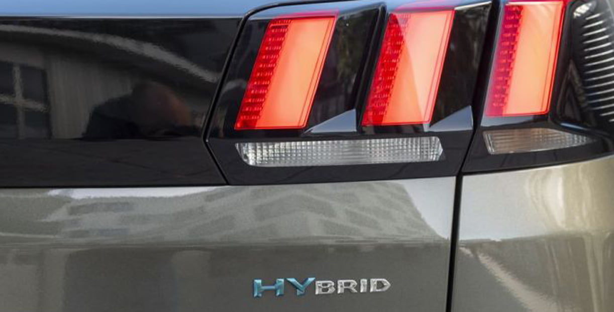 Introductievoordeel op Peugeot HYbrid4 Première