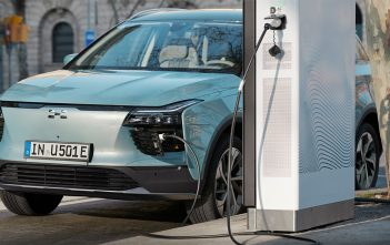 Aiways laat auto’s onderhouden door Profile