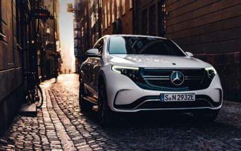 Mercedes-Benz scherpt zakelijke propositie EQC aan