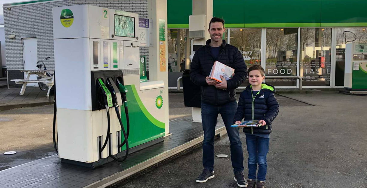 Bibliotheek geopend in tankstation: “Het is heel laagdrempelig”