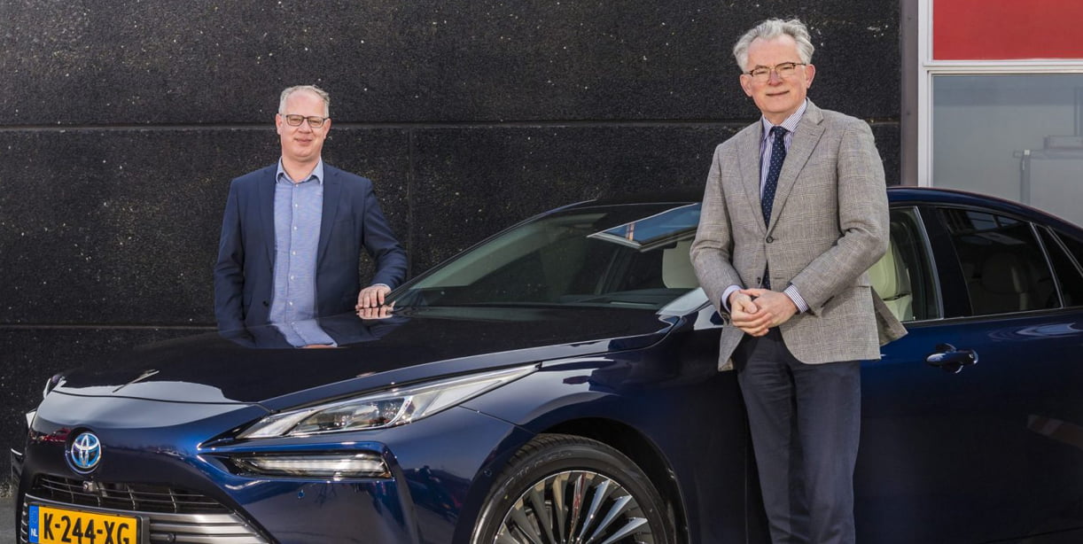 Groningen neemt als eerste gemeente Toyota Mirai van Nederland in gebruik