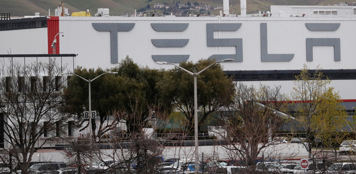 Tesla moet oud-werknemer 118 miljoen euro betalen