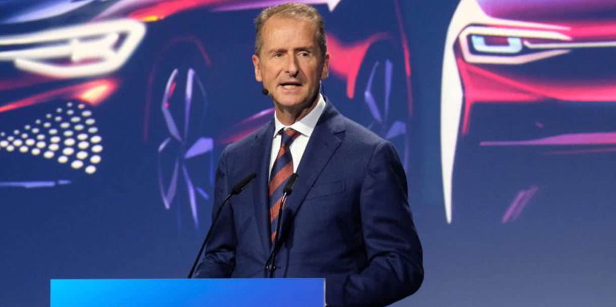 Volkswagen topman Diess overleeft stoelendans