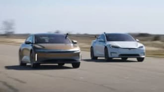 LucidAirTeslaModelS