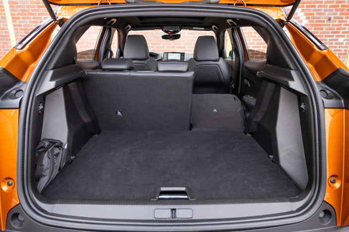 Peugeot2008VolkswagenTaigoTest4