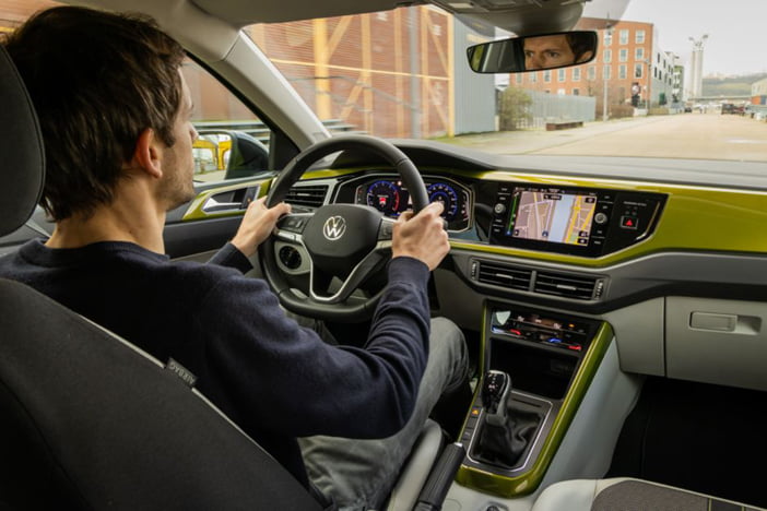 Peugeot2008VolkswagenTaigoTest7