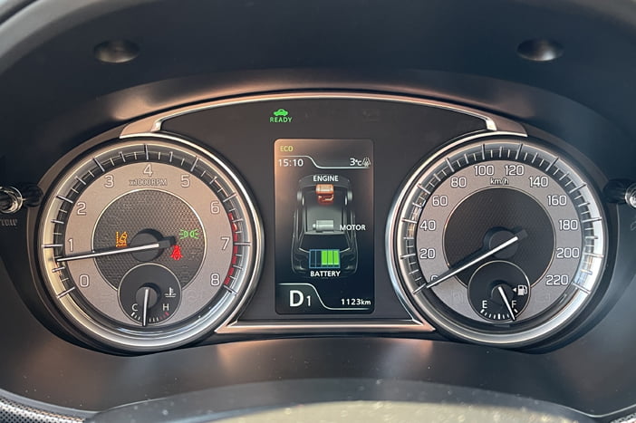 SuzukiVitara15DualjetHybridTest11