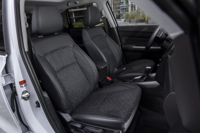 SuzukiVitara15DualjetHybridTest2