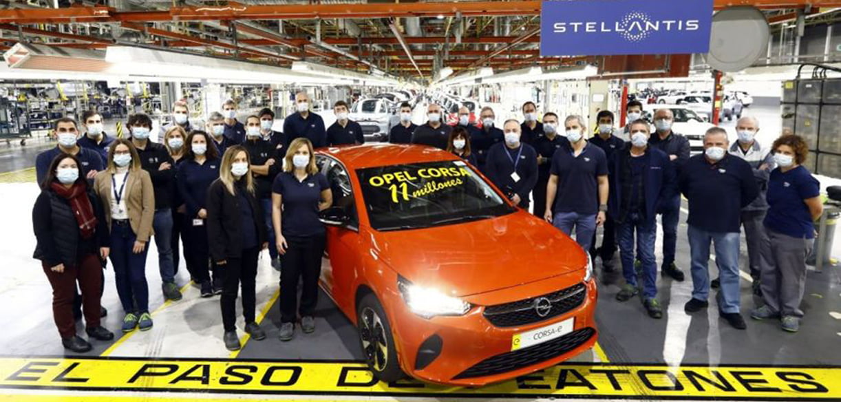 Opel Corsa ziet 11 miljoen keer het levenslicht in Zaragoza OpelCorsa11miljoenZaragoza
