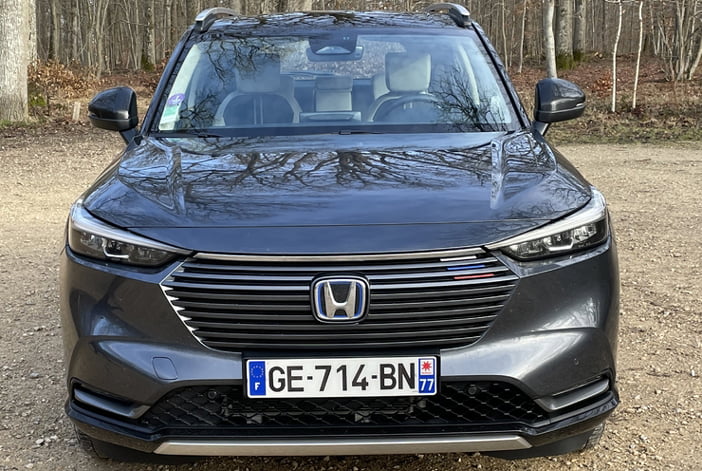 HondaHRVtoyotaYarisCrossTest10