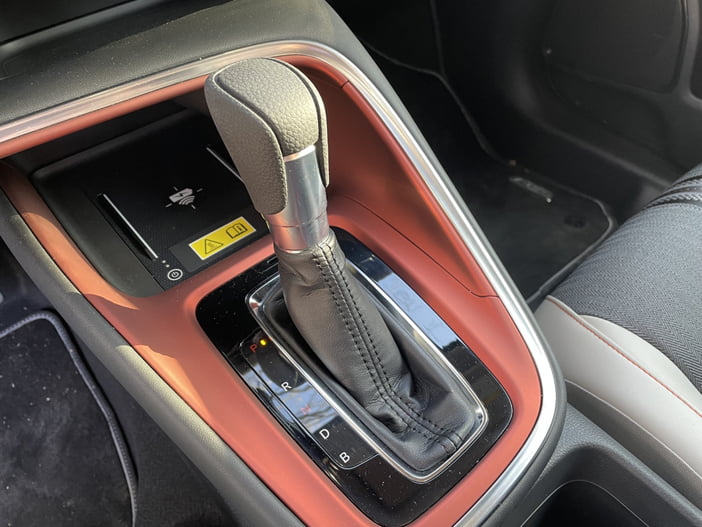 HondaHRVtoyotaYarisCrossTest17