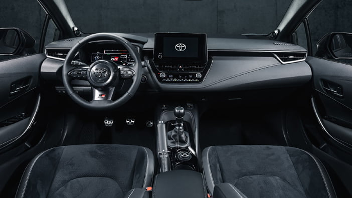 ToyotaCorollaGRlive6