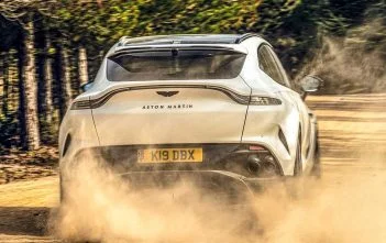 AstonMartinDBX707prijs2
