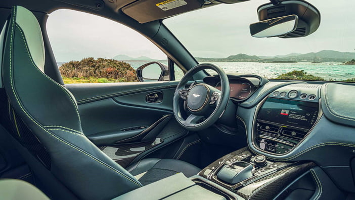 AstonMartinDBX707prijs3