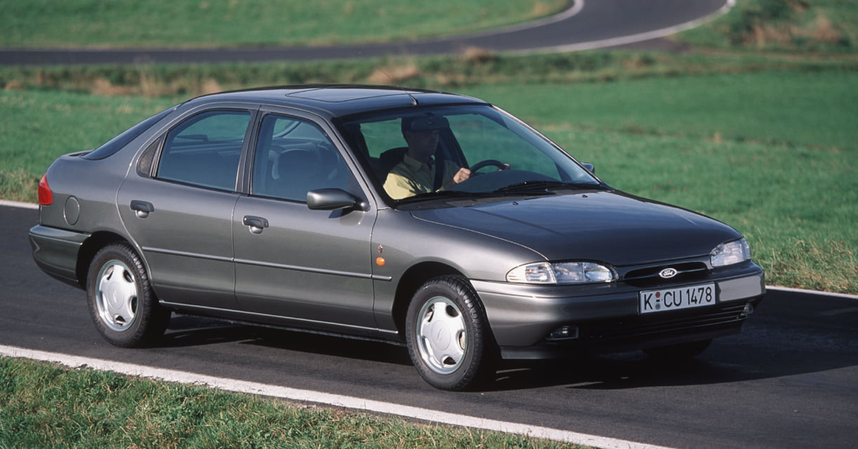 Ford Mondeo Ghia, 1992