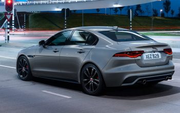 Prijs vergelijking Jaguar XE R-Dynamic JaguarXEdDynamic