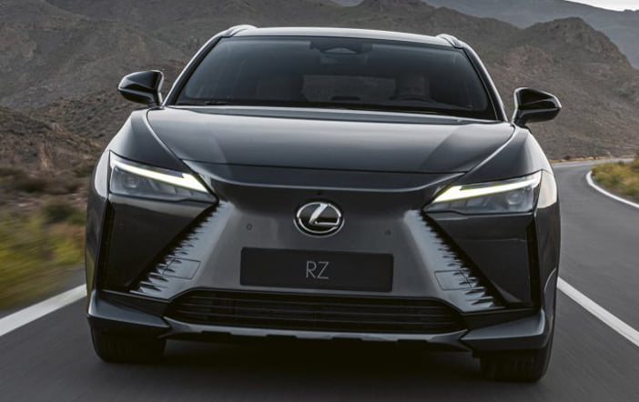 LexusRZ450e17
