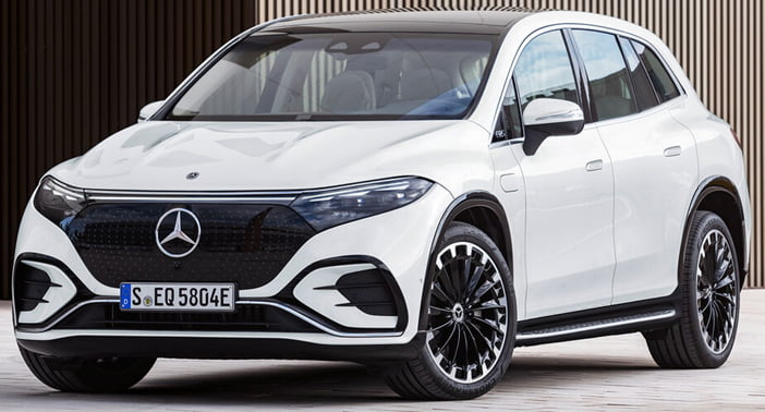 MercedesBenzEQSsuv18
