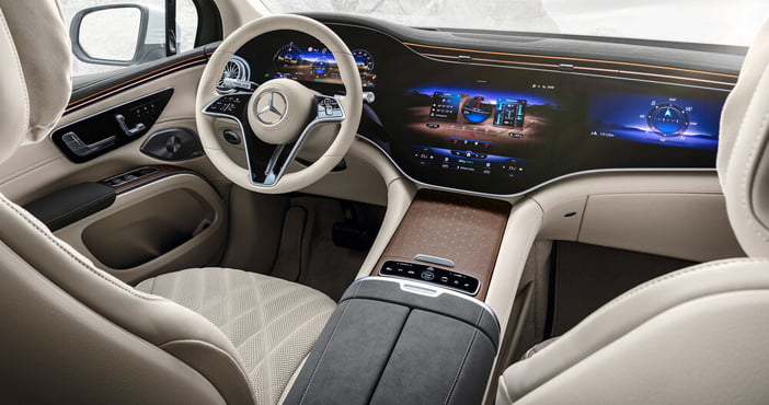 MercedesBenzEQSsuv5