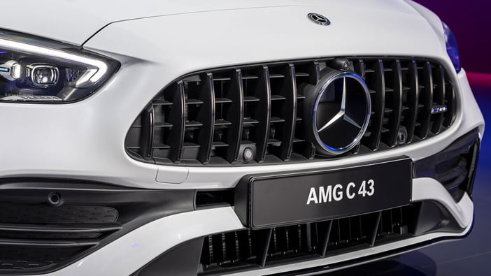 MercedesCklasse43AMG4