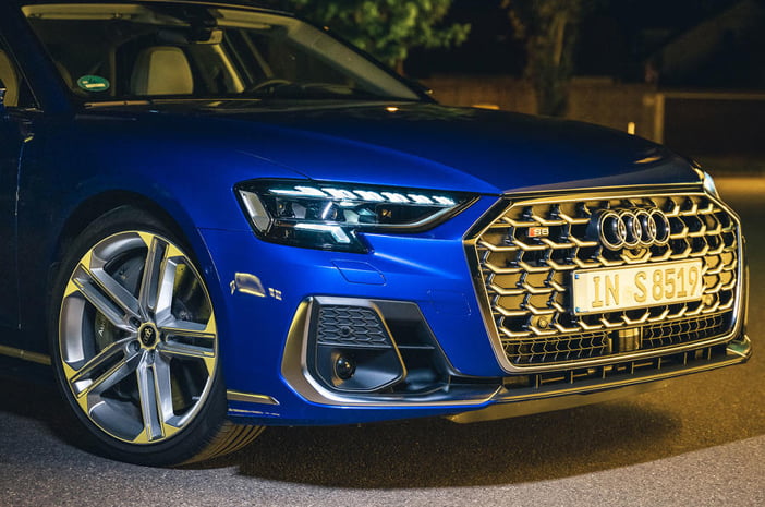 AudiA8koplamp