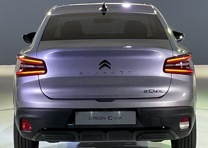 CitroënC4X5