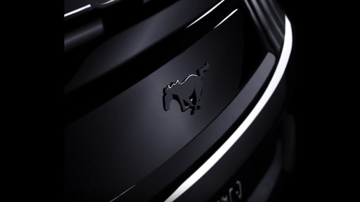 FordMustangDarkHorse