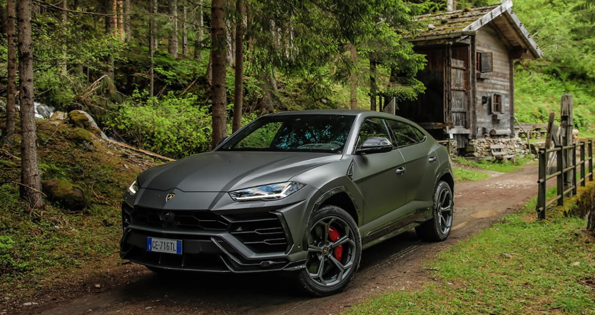 LamborghiniUrusGroeneAchtergrond