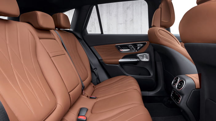 MercedesBenzGLCnieuw3