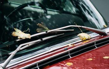 Waarvoor dienen ruitenwisserbladen? Oorzaken van defecte ruitenwisserbladen ruitenwisserbladen ruitenwisser autointernationaal
