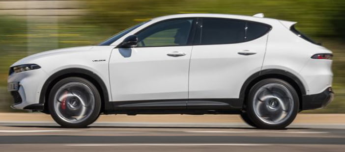 AlfaRomeoTonaleMercedesBenzGLAtest7