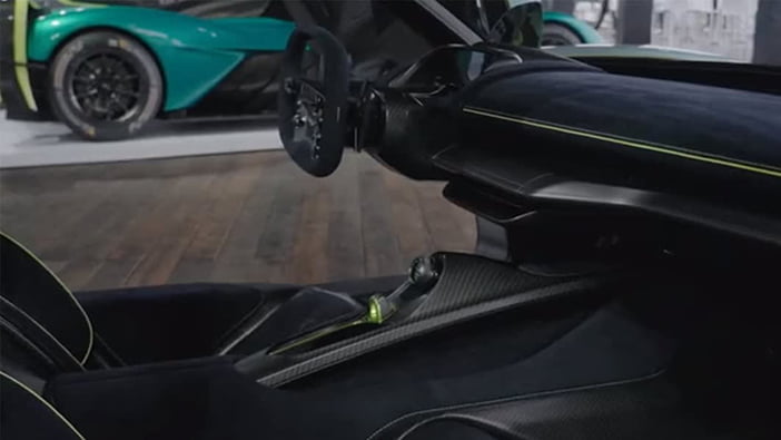 AstonMartinValhallaInterieur