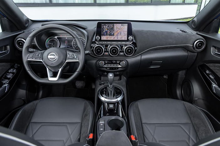 NissanJukeToyotaYarisCrossTest2