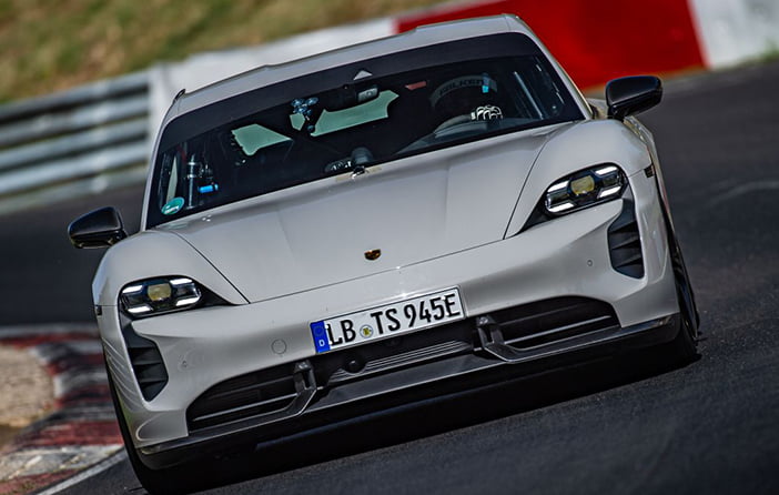 PorscheTaycanNurburgring3