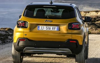 Jeep maakt elektrische toekomstplannen bekend JeepAvengerConcept